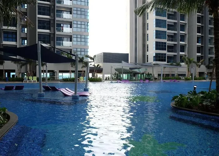 Cozy Haven Atlantis With Large Swimming Pool